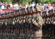开云体育官网-新王登基，穆西亚拉引领美国逆转智利，2026世界杯F组上演史诗级强强对话