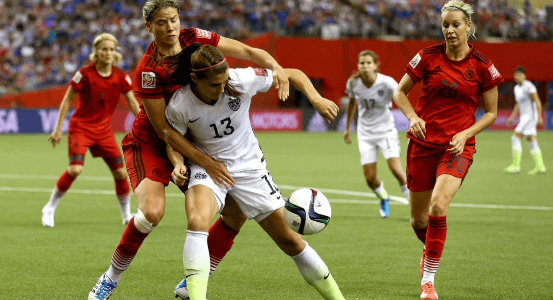 关于加拿大女足队员在比赛中取得辉煌战绩的信息 关于加拿大女足队员在比赛中取得辉煌战绩的信息