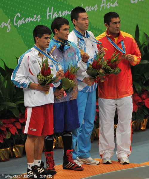 关于罗马尼亚击败乌兹别克斯坦获得拳击铜牌的信息 关于罗马尼亚击败乌兹别克斯坦获得拳击铜牌的信息