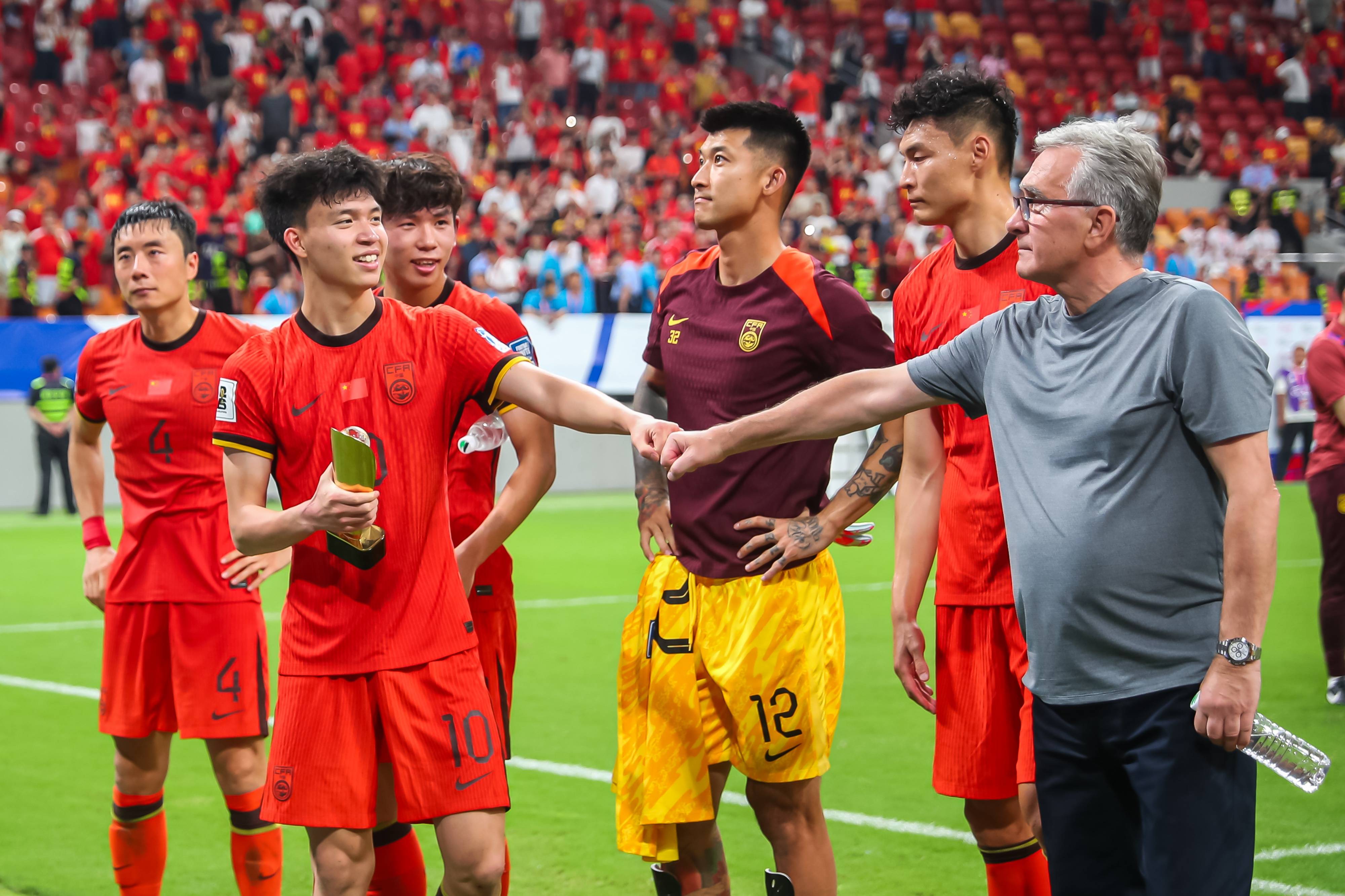 亚洲球队在国际比赛中展现出色表现 亚洲球队在国际比赛中展现出色表现