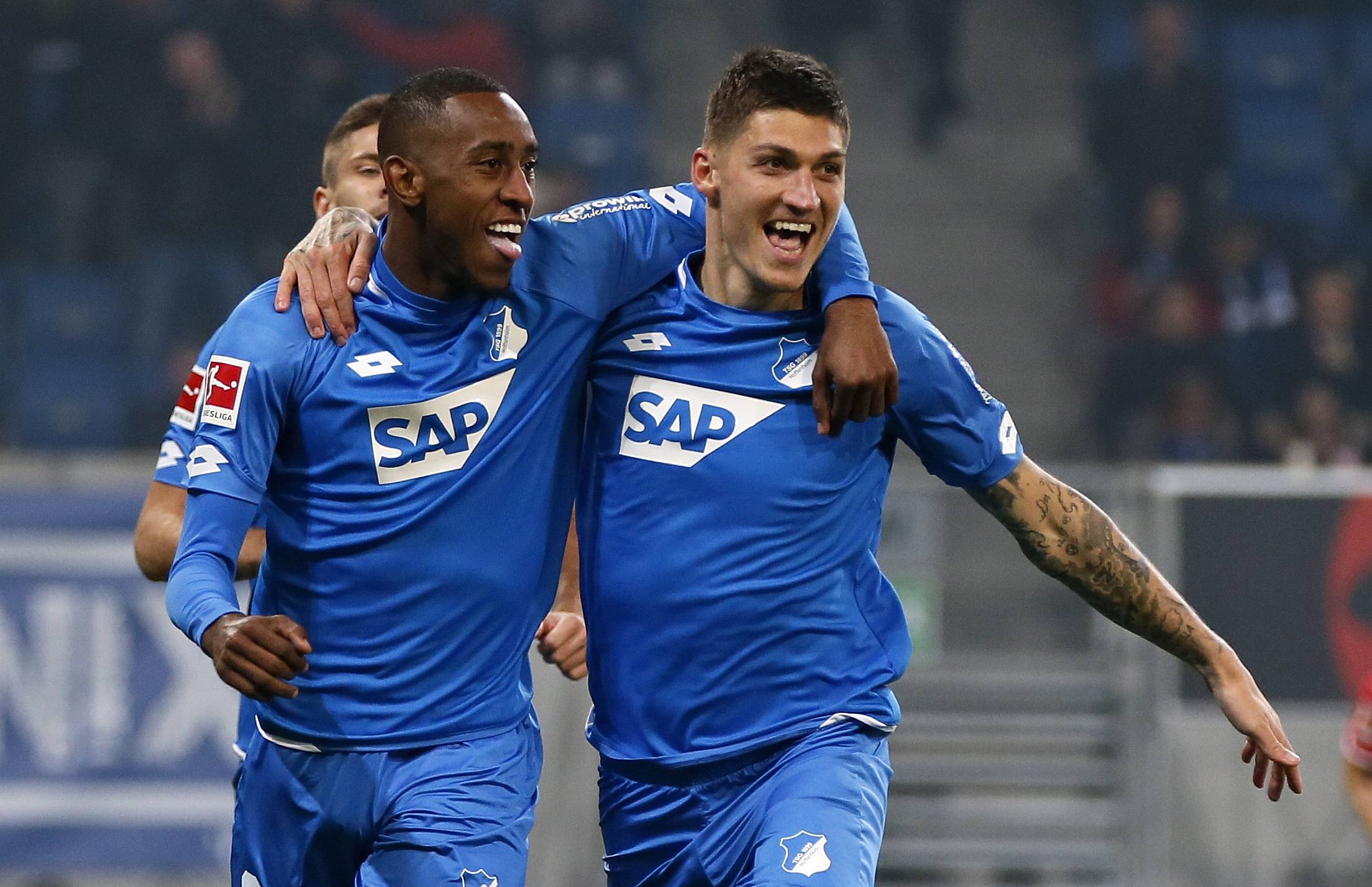 包含法兰克福主场胜霍芬海姆维护主场荣誉的词条 包含法兰克福主场胜霍芬海姆维护主场荣誉的词条