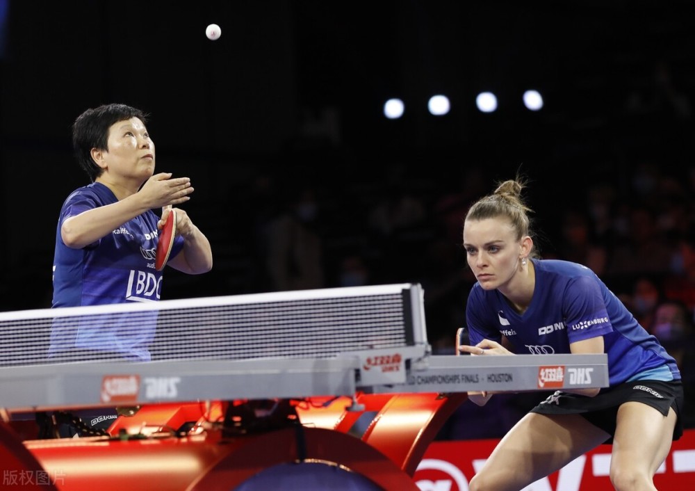 拳击选手爆冷获胜，专家预测失准