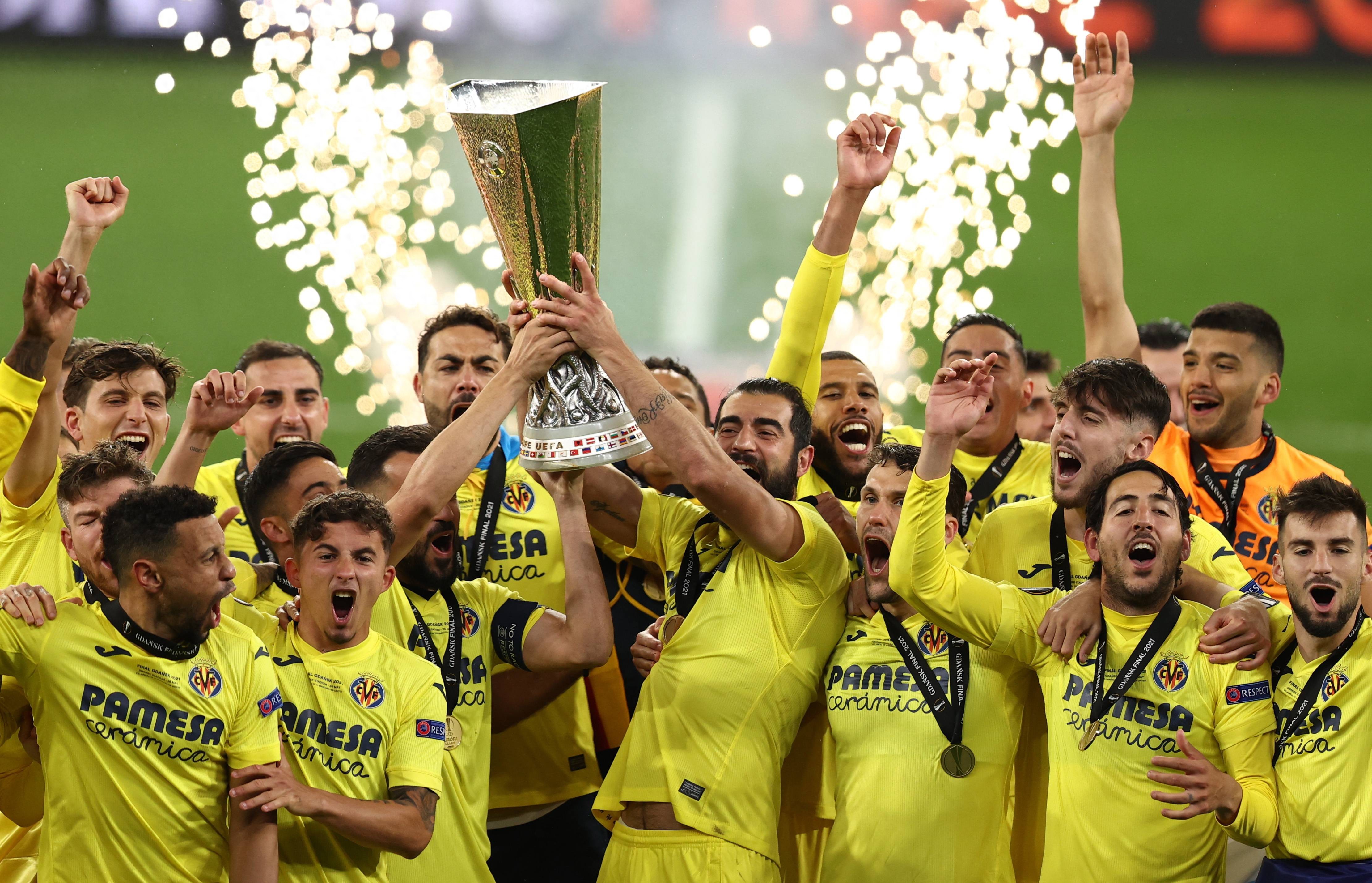 足球总决赛即将打响，冠军归属成谜的简单介绍