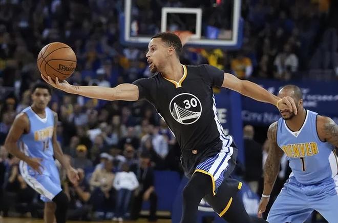 山东队碾压雄鹿，库里刷新纪录的简单介绍