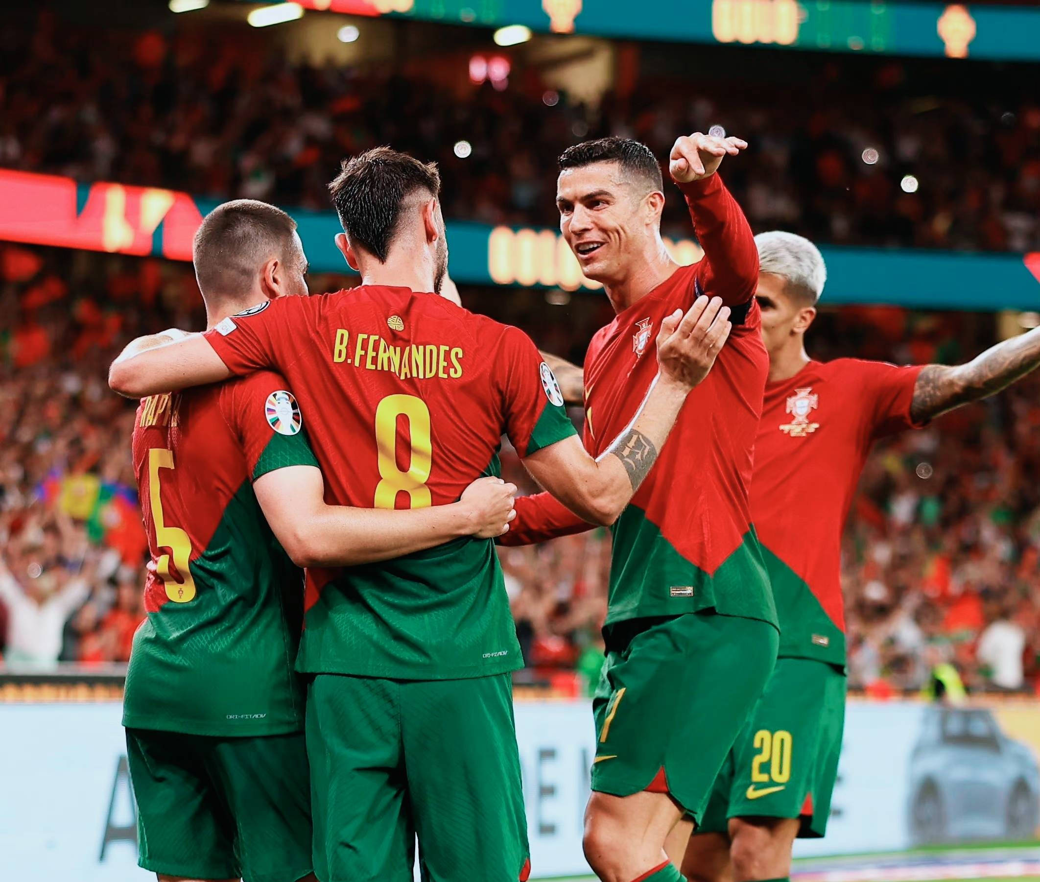 欧国联比赛后，球队备战下一场大战