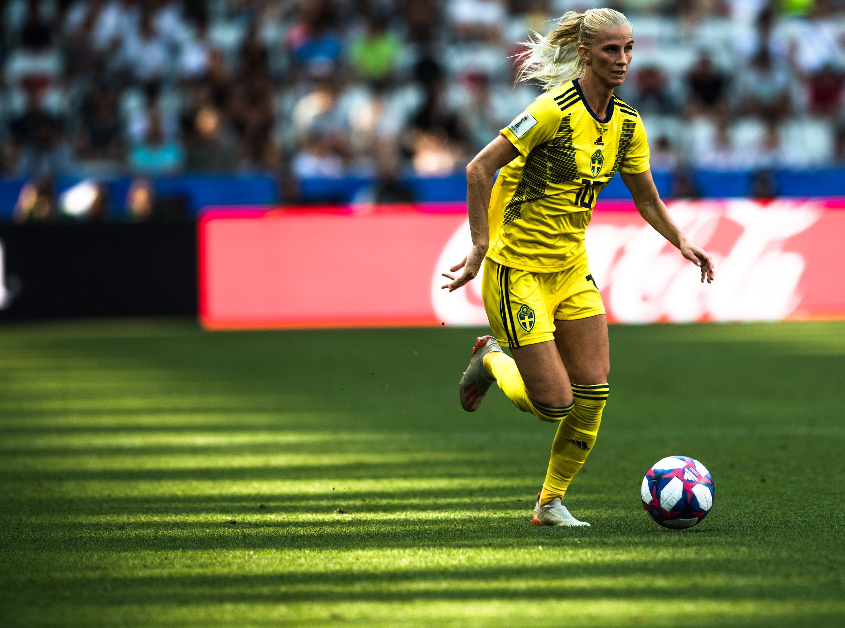 英格兰队逆转瑞典队,张继科惊艳四座 英格兰队逆转瑞典队,张继科惊艳四座