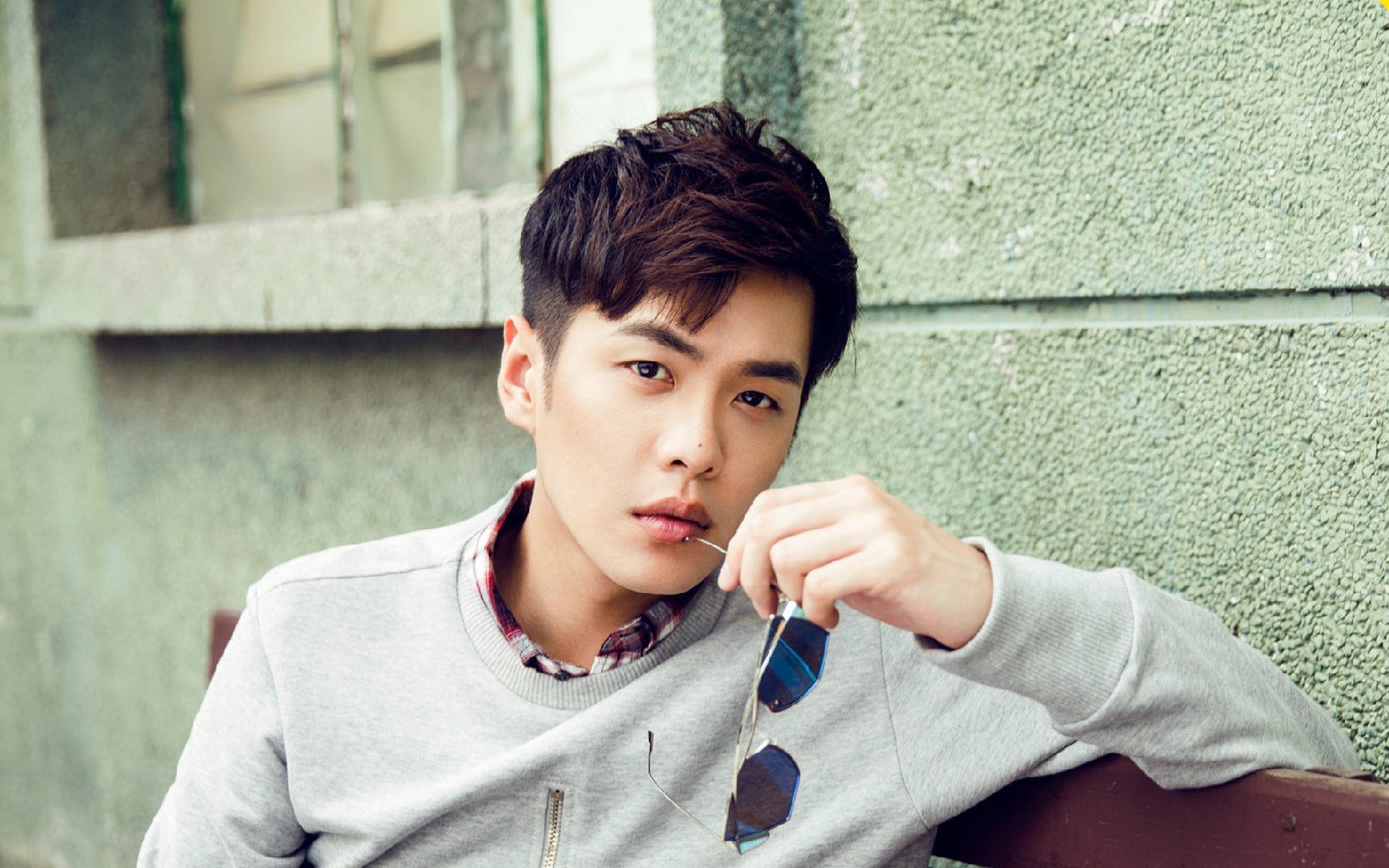 跨界交辉,萨内式进攻在F1争冠之夜的终极隐喻